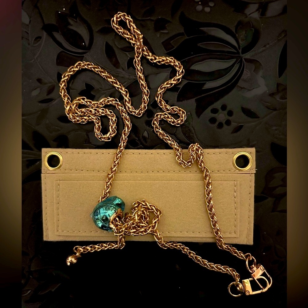 NEW Adjustable chain w/ insert for bags/wallets